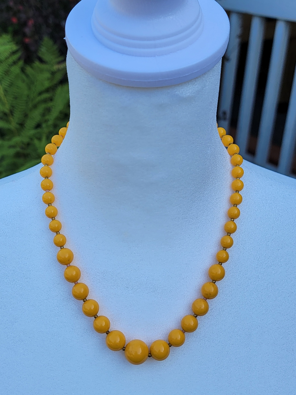 Vintage 18" Yellow Bead Necklace - Women Jewelry
